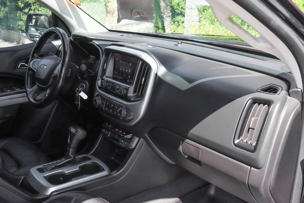 Used 2020 Chevrolet Colorado LT w/ Colorado RST Special Edition RWD image 46