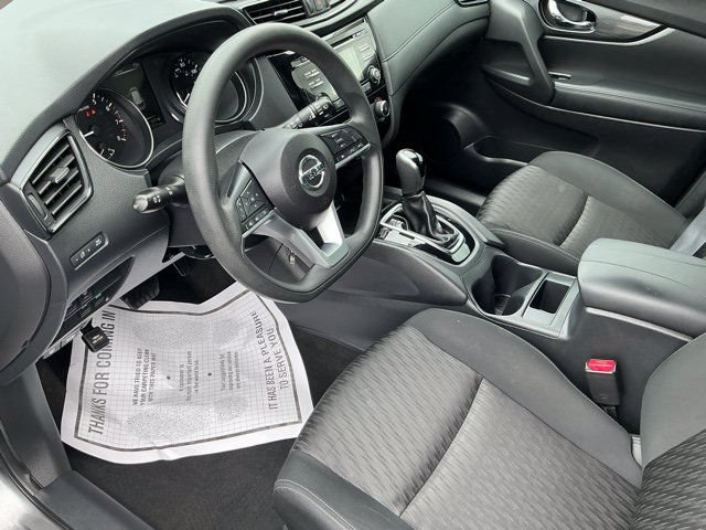 Used 2017 Nissan Rogue S FWD image 12