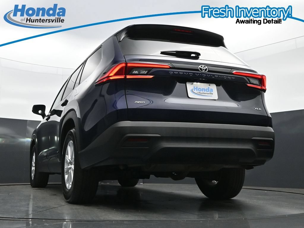 Used 2024 Toyota Grand Highlander AWD image 41