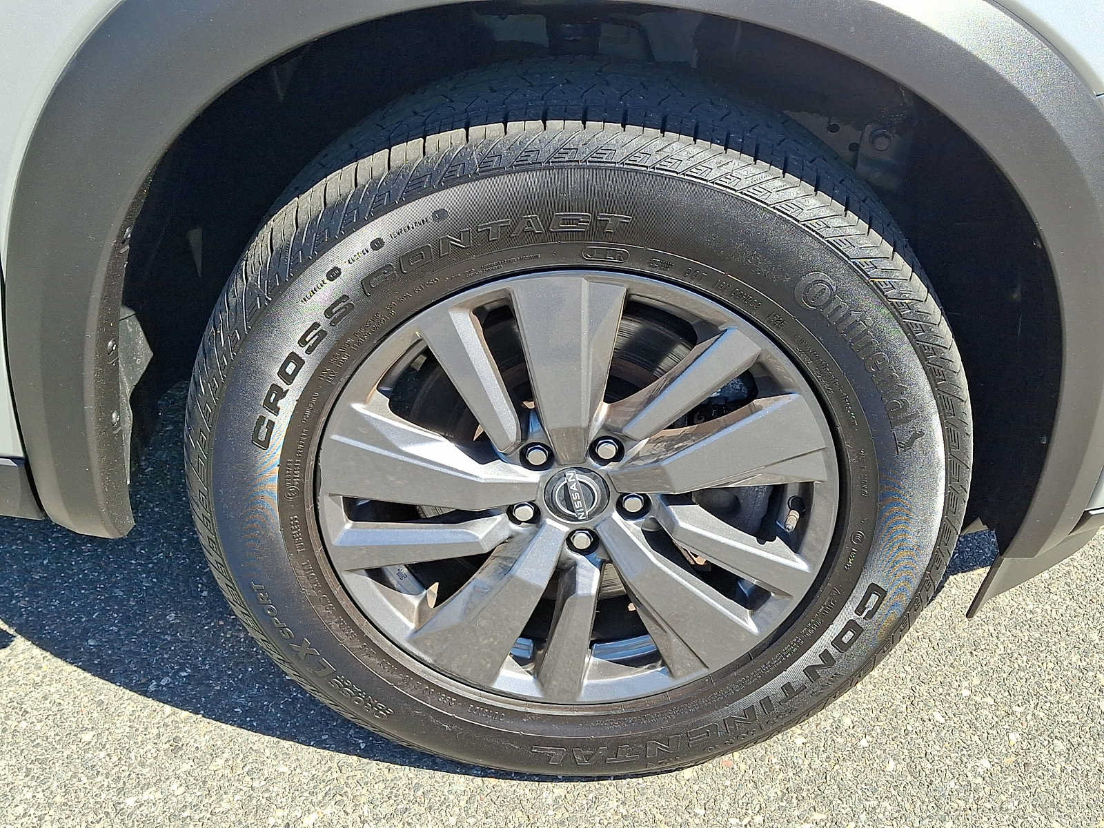 Used 2024 Nissan Pathfinder SV AWD/4WD image 8