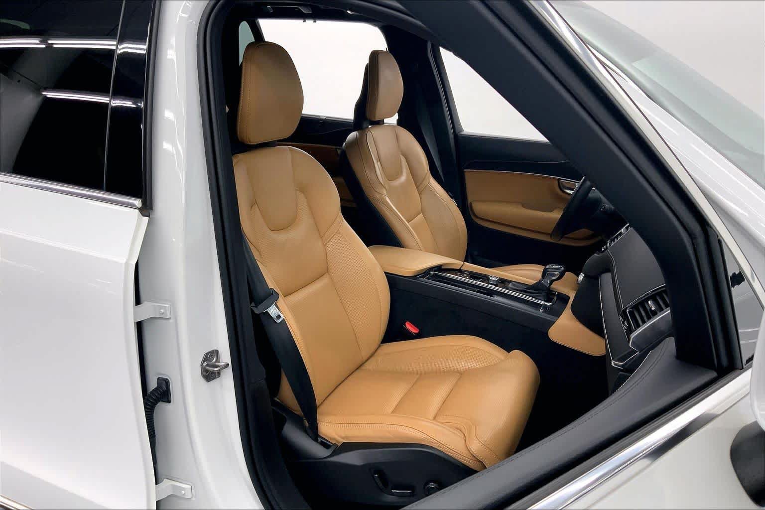 Used 2022 Volvo XC90 T6 Inscription AWD/4WD image 11