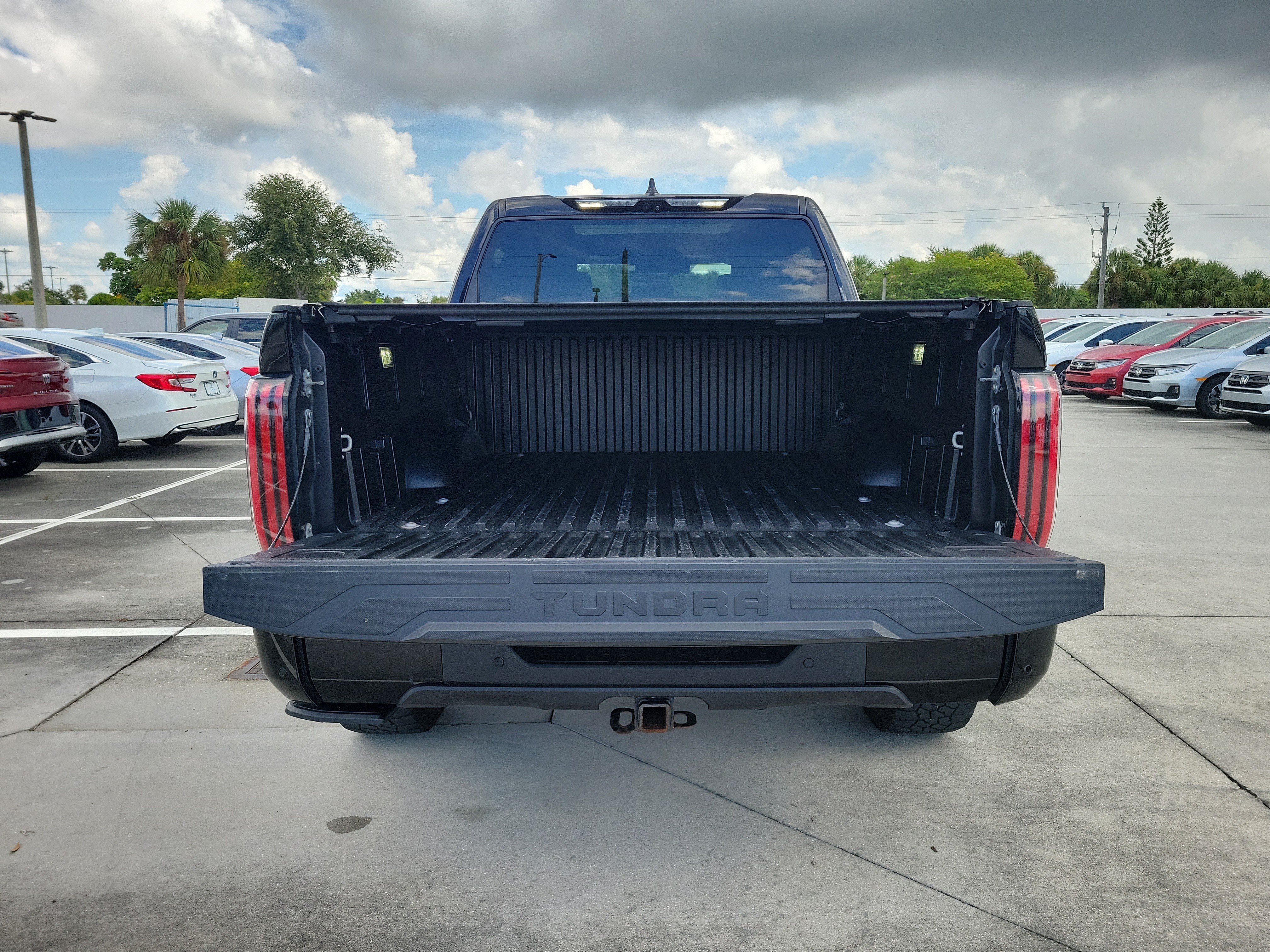 Used 2023 Toyota Tundra Platinum w/ Advanced Package AWD/4WD image 10