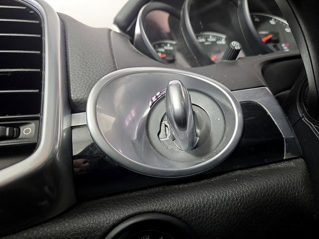 Used 2017 Porsche Cayenne Platinum Edition image 24