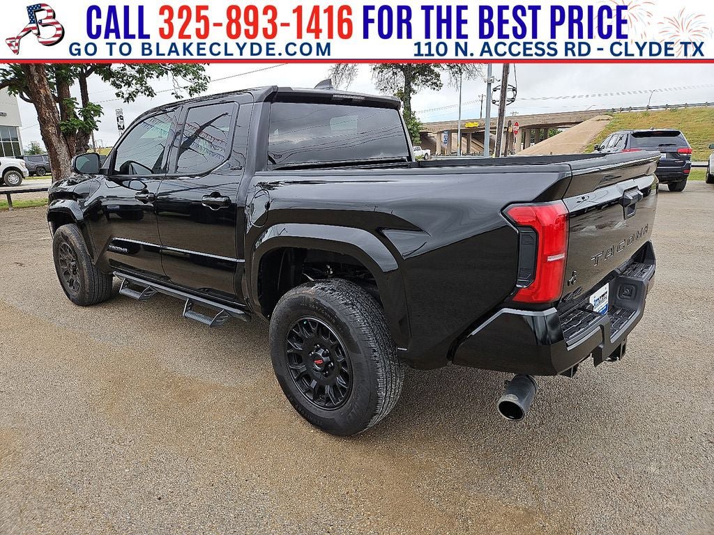 Used 2025 Toyota Tacoma SR5 AWD/4WD image 4