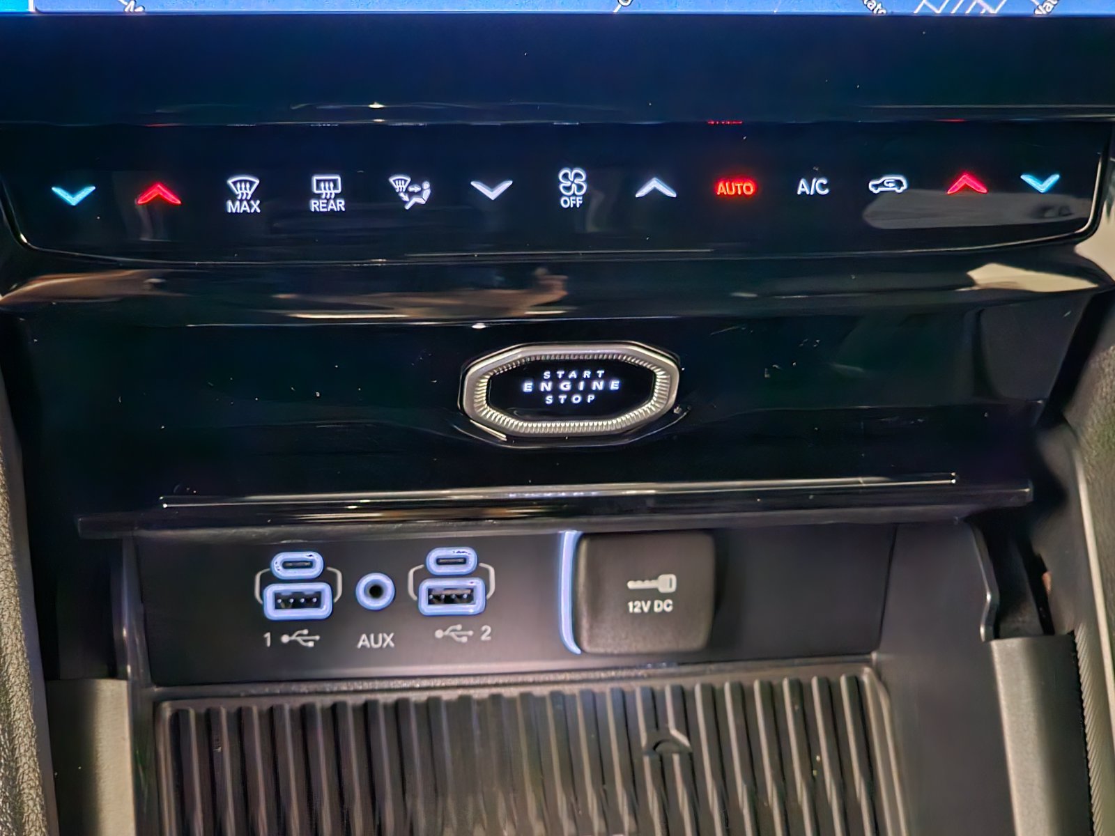 New 2027 Jeep Grand Cherokee 4WD image 13