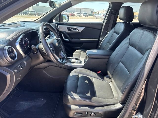 Used 2019 Chevrolet Blazer LT w/ Sound & Technology Package FWD image 2