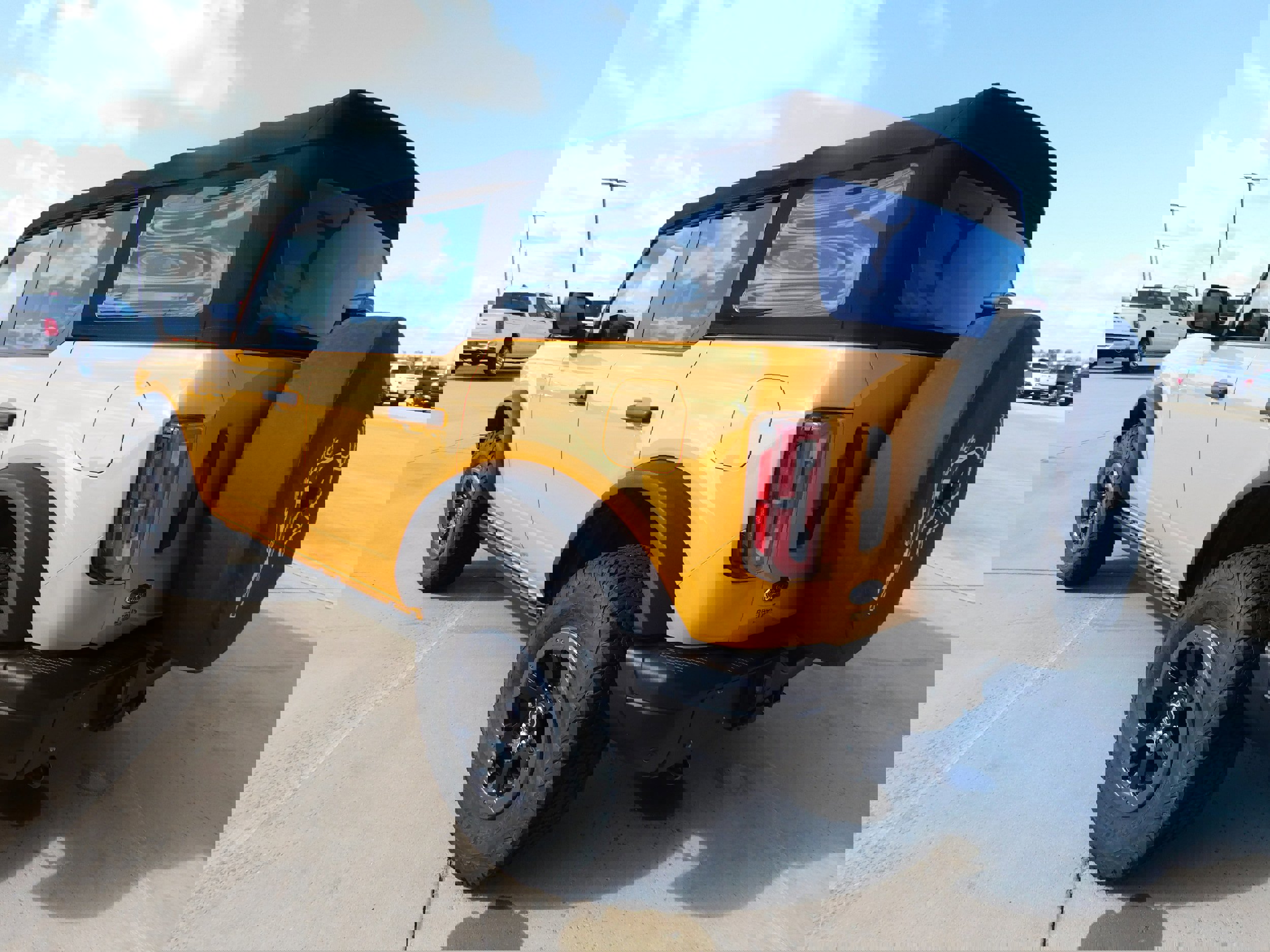 Used 2021 Ford Bronco Badlands image 5