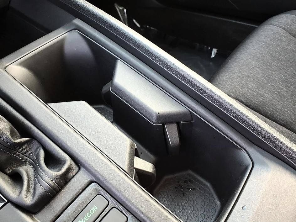 Used 2025 Honda Accord SE image 31