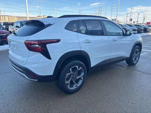 New 2026 Chevrolet Trax LT w/ Driver Confidence Package image 5