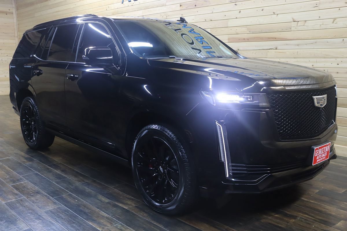 Used 2022 Cadillac Escalade Sport Platinum w/ LPO, ONYX Package image 2