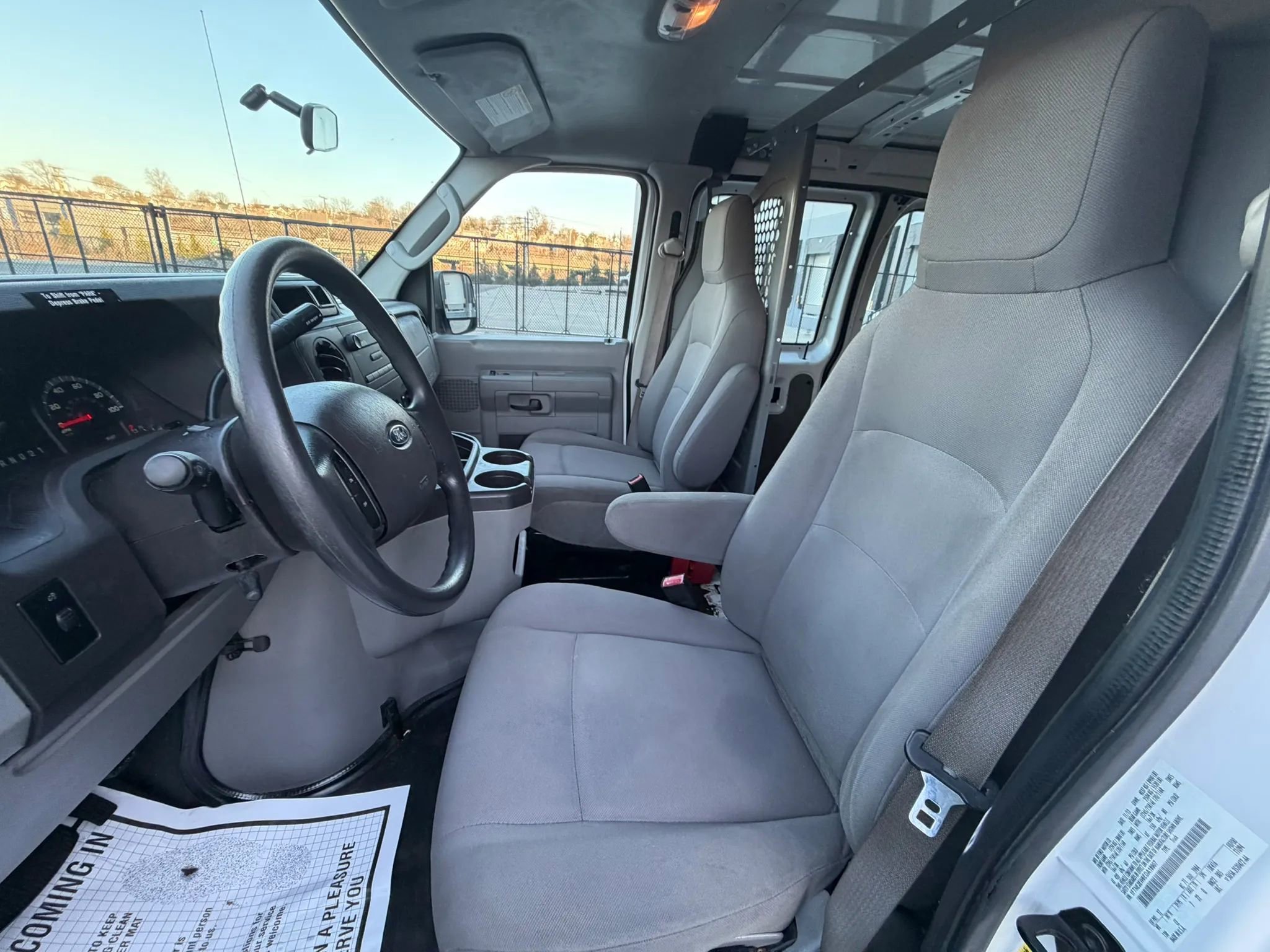 Used 2014 Ford E-250 and Econoline 250 Van 3D w/ Power Group image 19