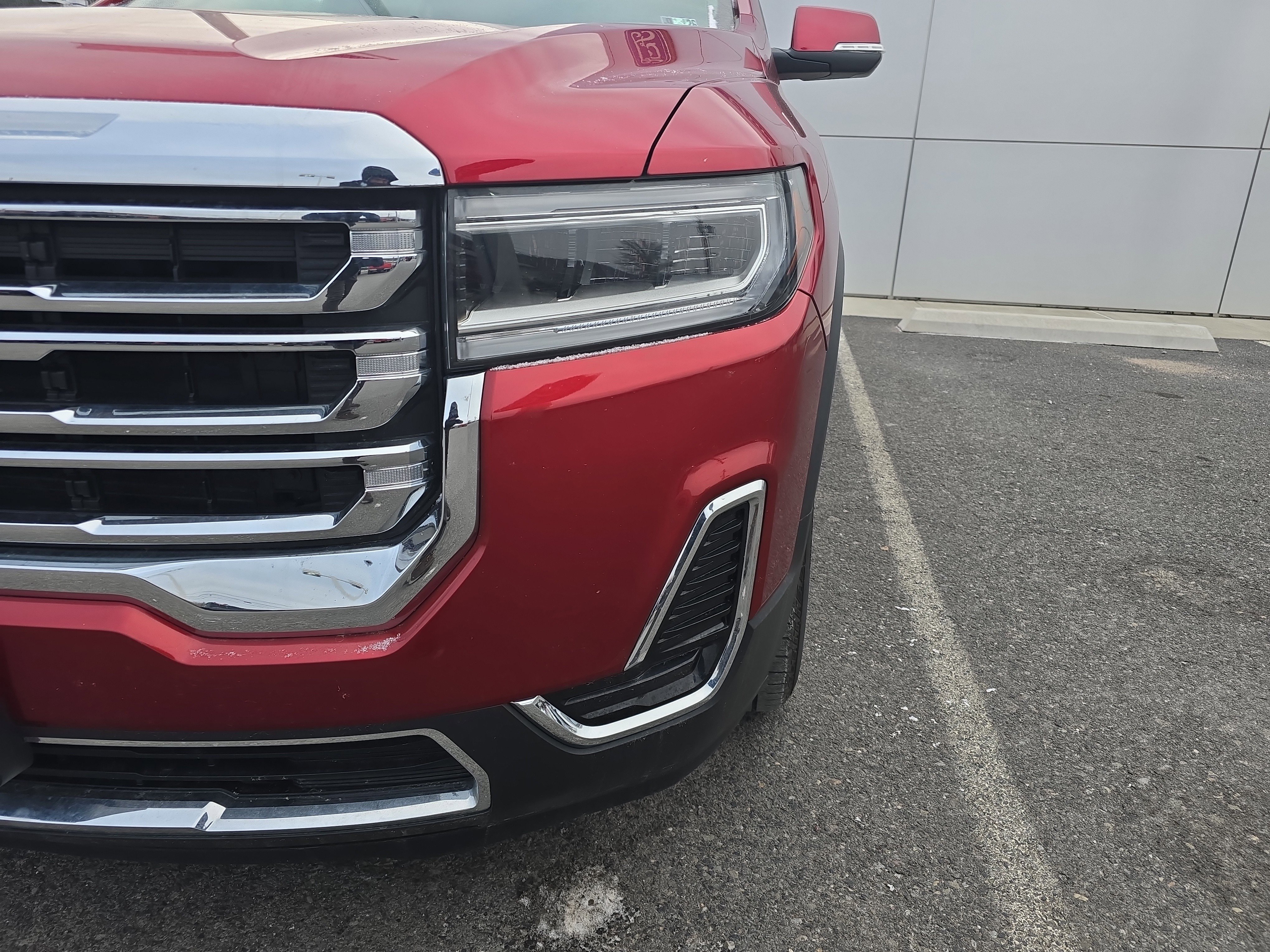 Used 2023 GMC Acadia SLE w/ Driver Convenience Package image 10