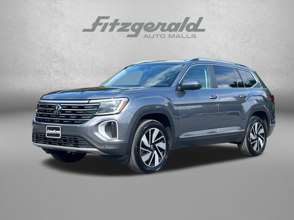 Used 2024 Volkswagen Atlas SEL AWD/4WD image 2
