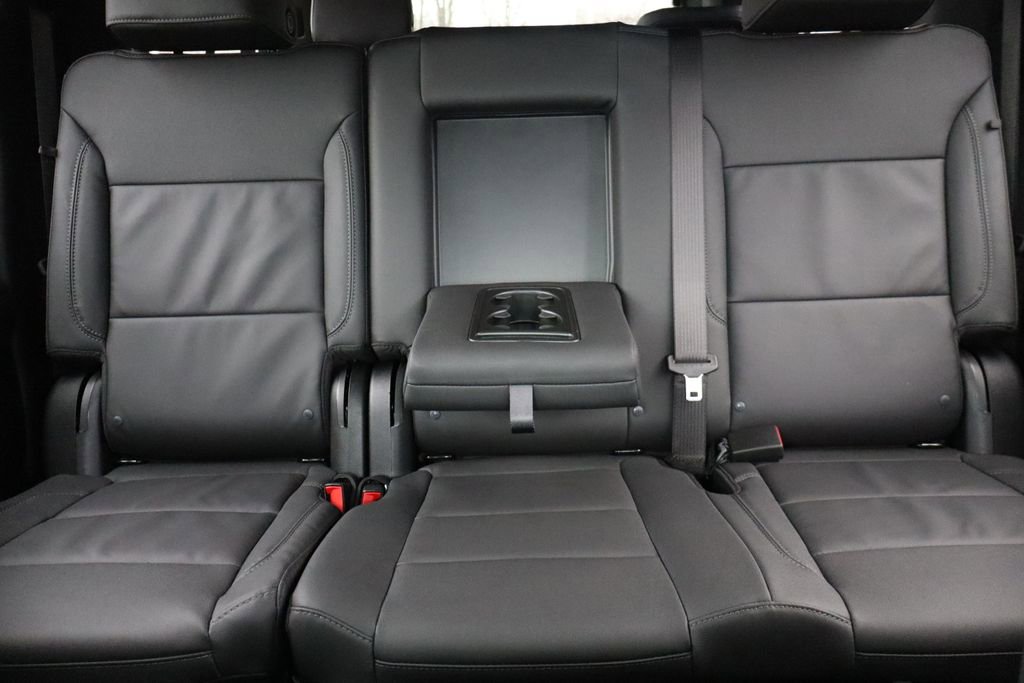 New 2026 Chevrolet Suburban LT image 37