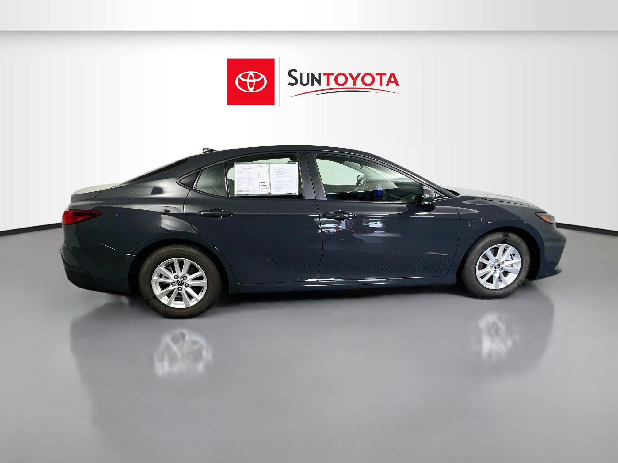 Used 2025 Toyota Camry LE FWD image 2