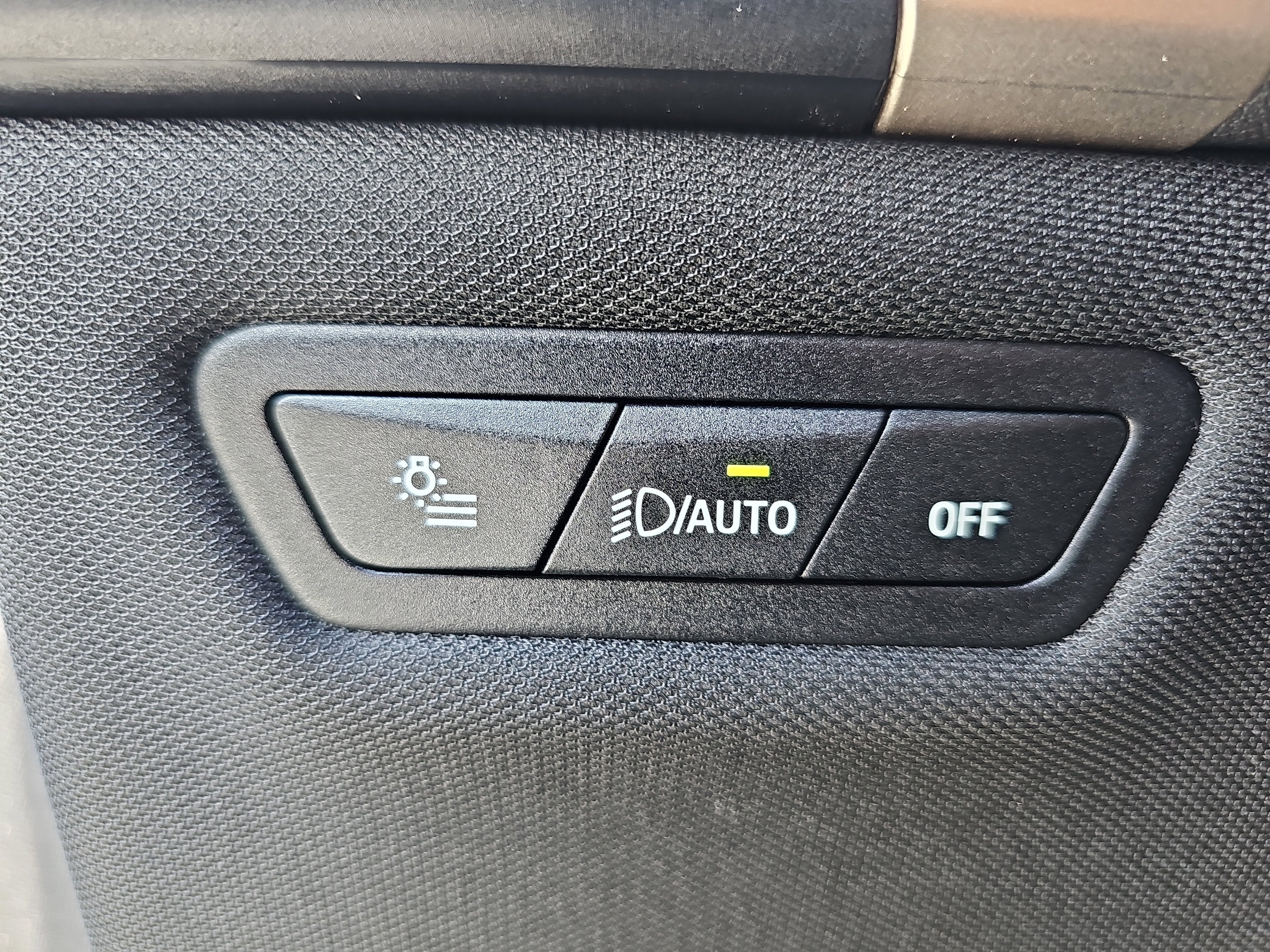 New 2026 BMW iX xDrive60 w/ Premium Package image 26