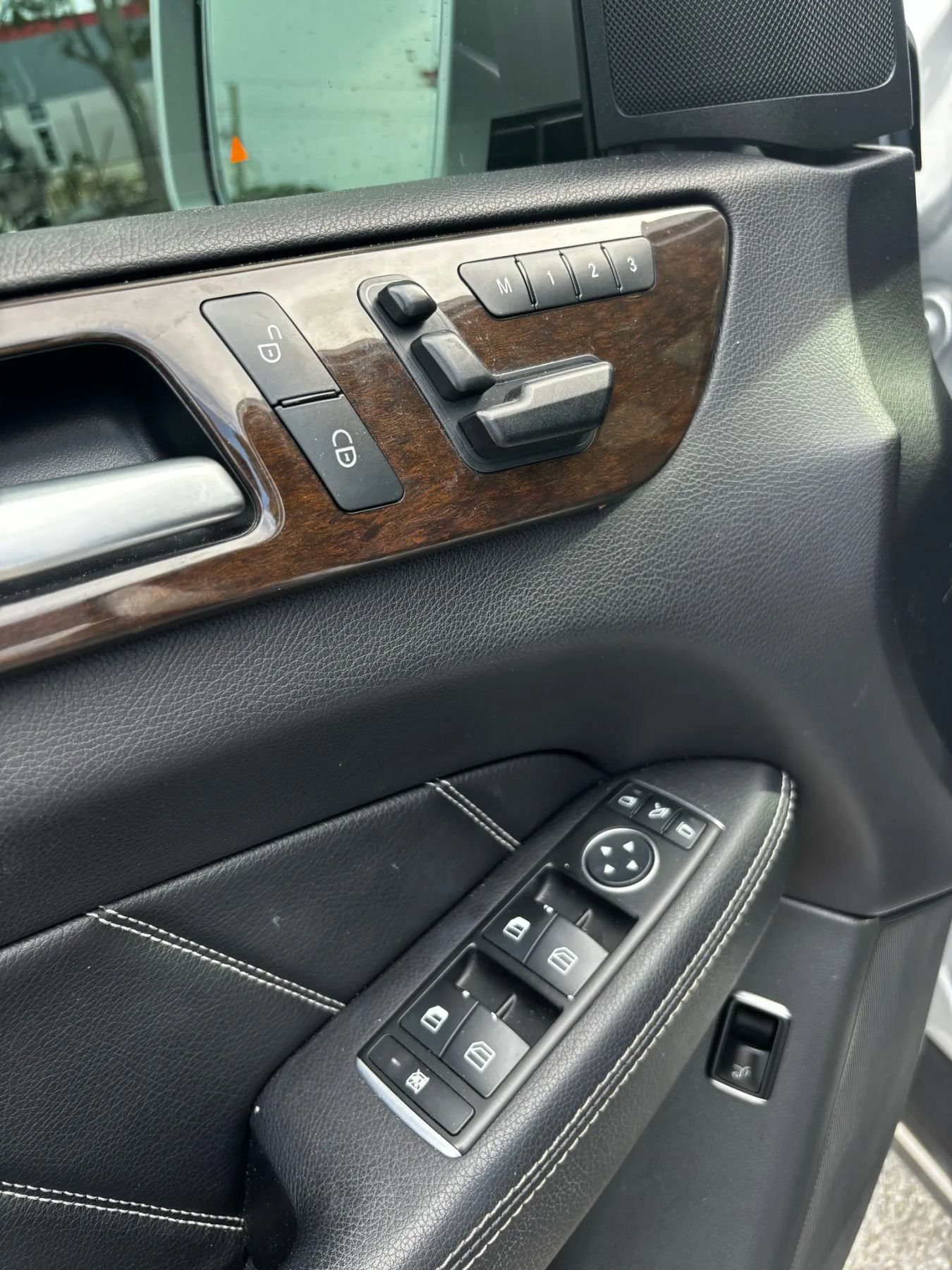 Used 2015 Mercedes-Benz GL 320 BlueTEC 4MATIC image 23