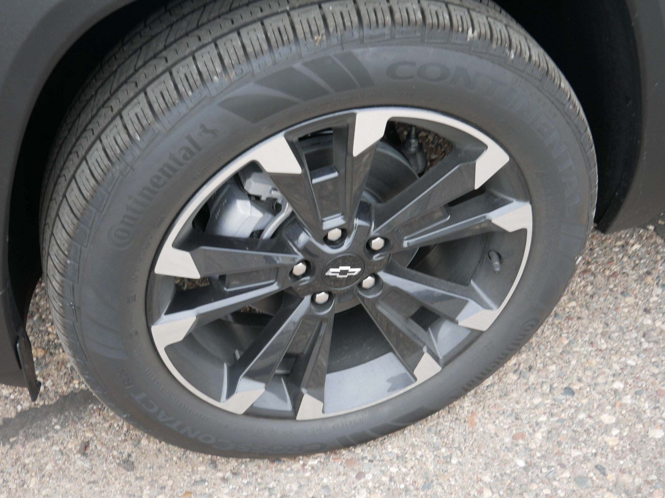 New 2027 Chevrolet Equinox RS w/ Safety and Technology Package AWD/4WD image 9