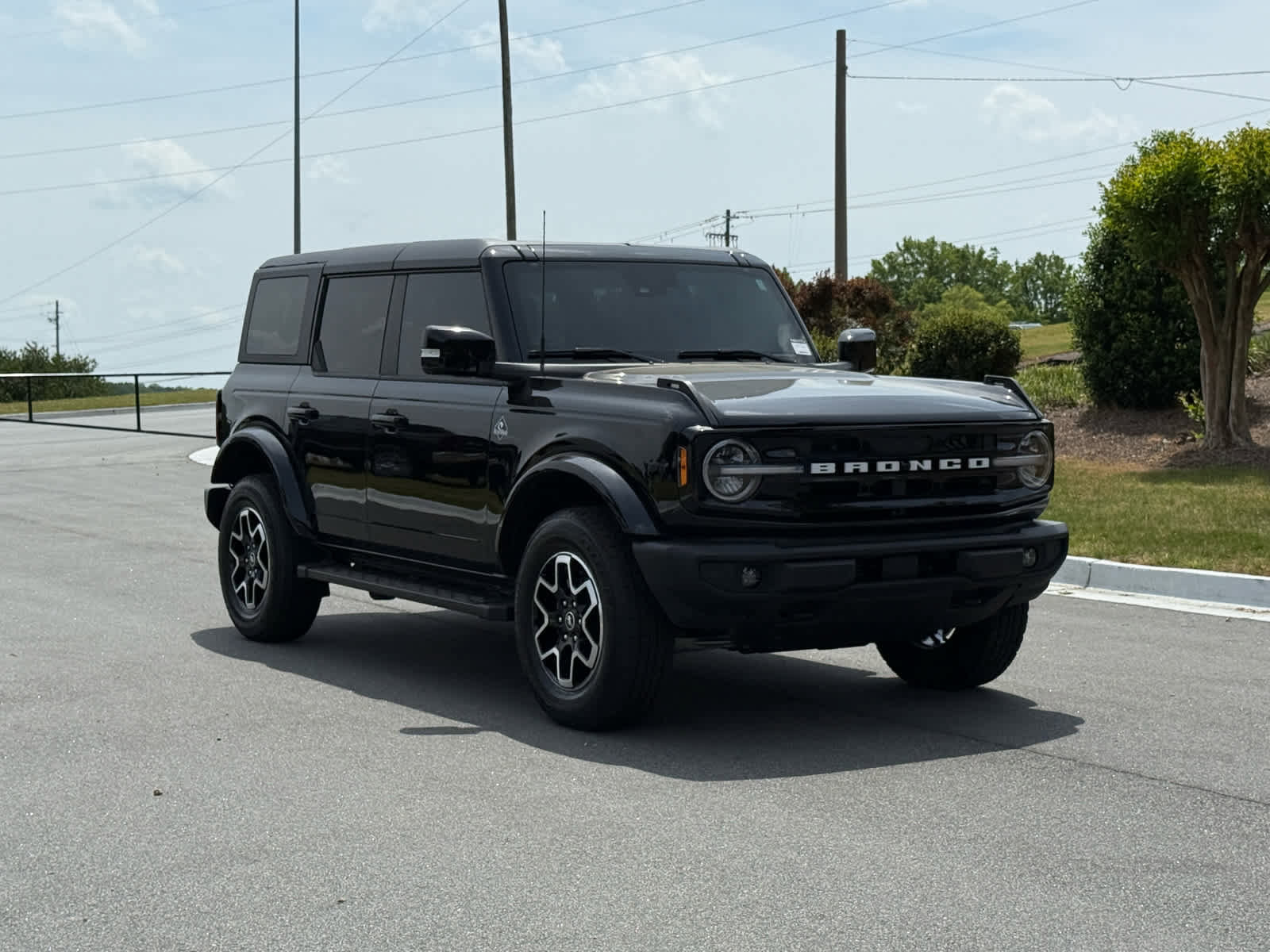 Used 2024 Ford Bronco Outer Banks image 7
