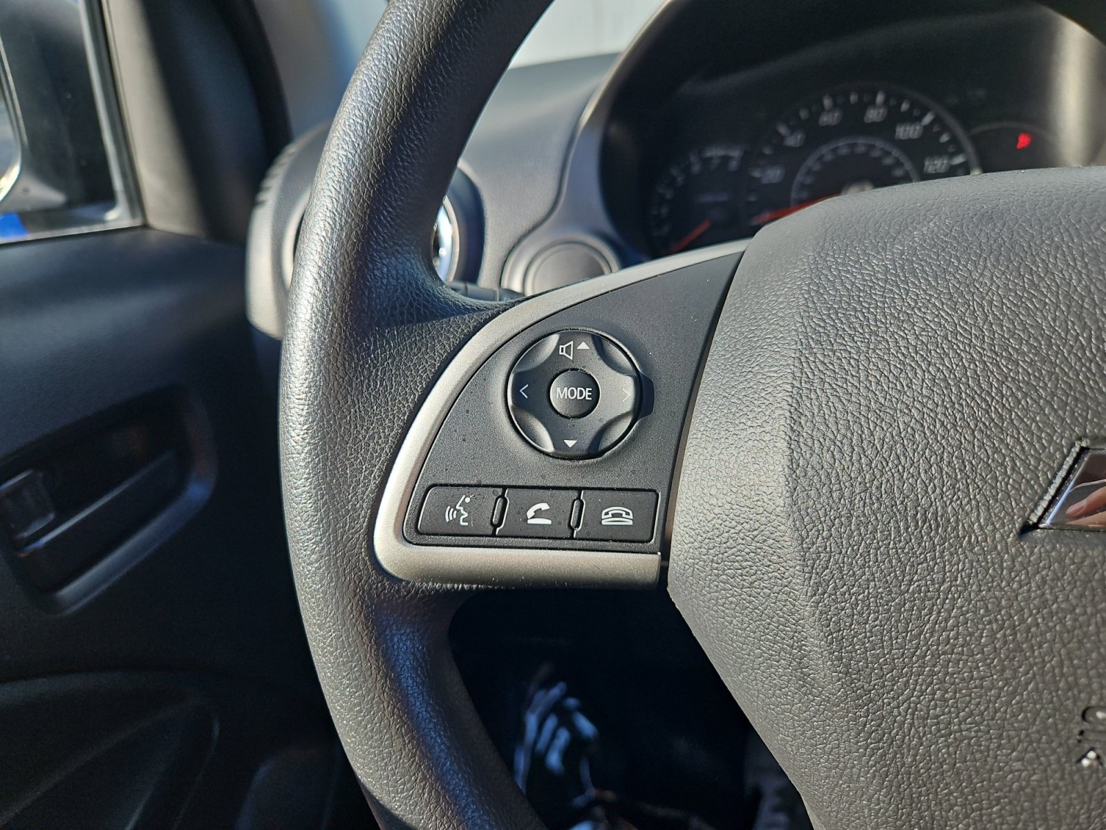 Used 2024 Mitsubishi Mirage ES FWD image 21