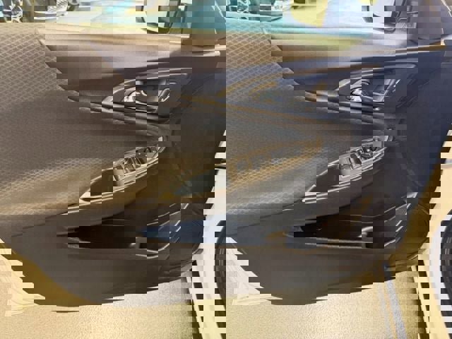 Used 2024 Chevrolet Malibu LT image 39