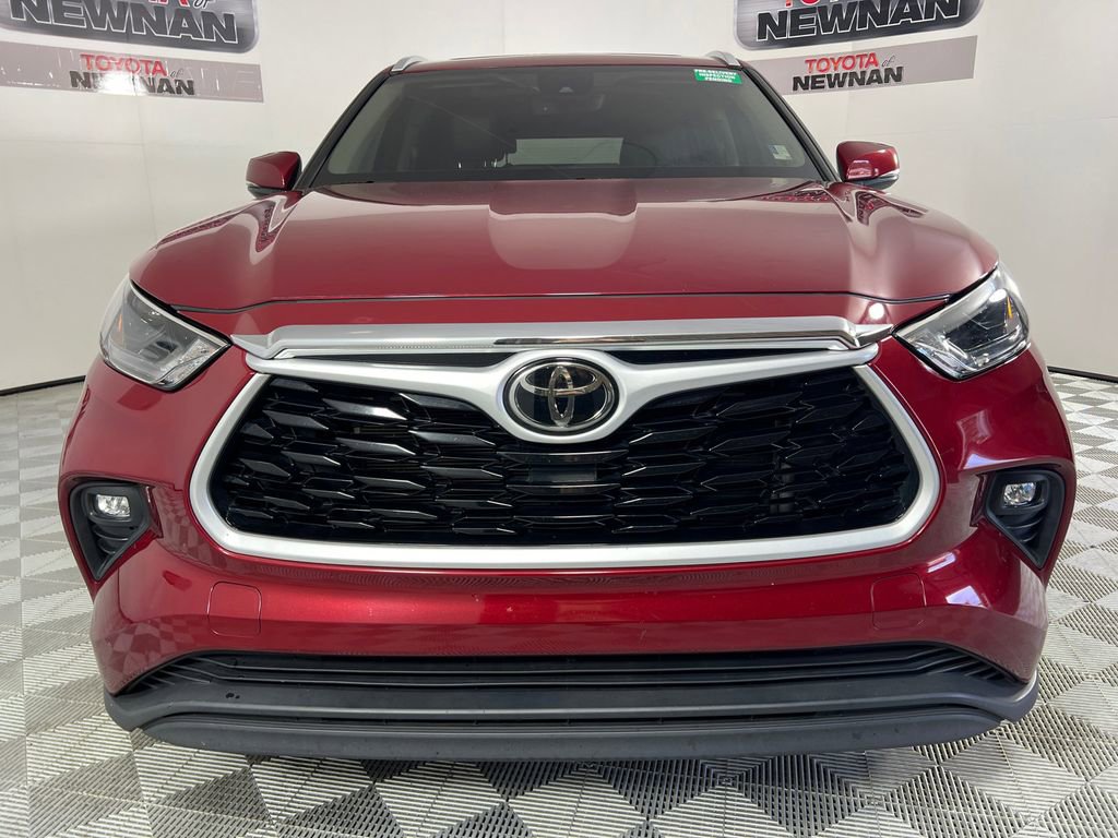 Used 2023 Toyota Highlander XLE image 9