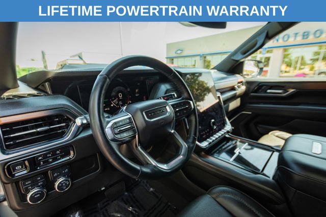 Used 2025 GMC Yukon Denali AWD/4WD image 19
