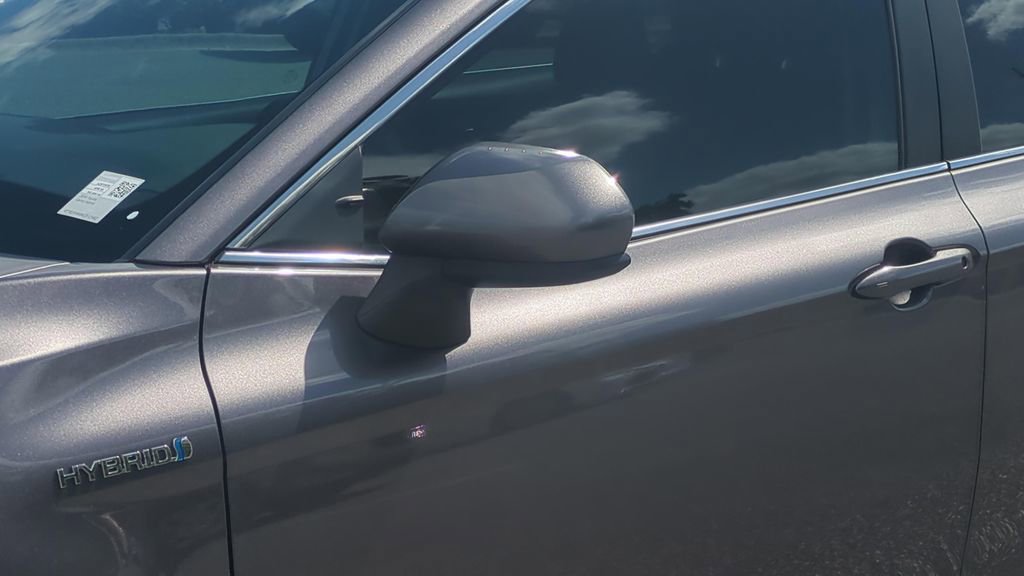 Used 2019 Toyota Camry LE image 34