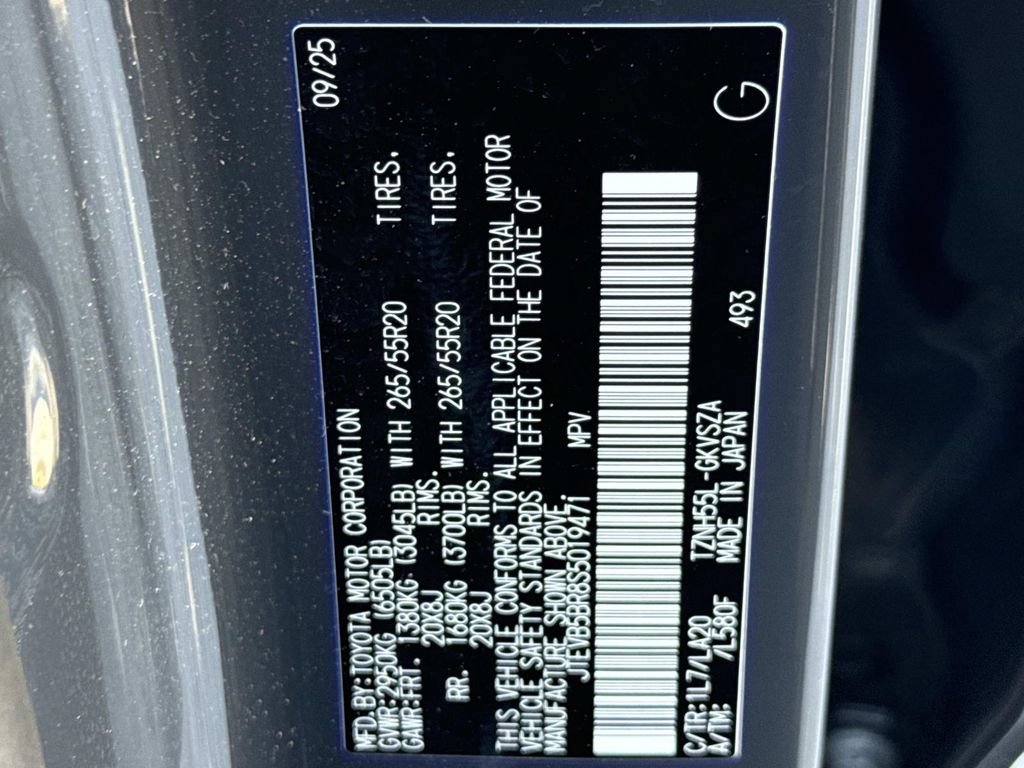 Used 2025 Toyota 4Runner Limited AWD/4WD image 31