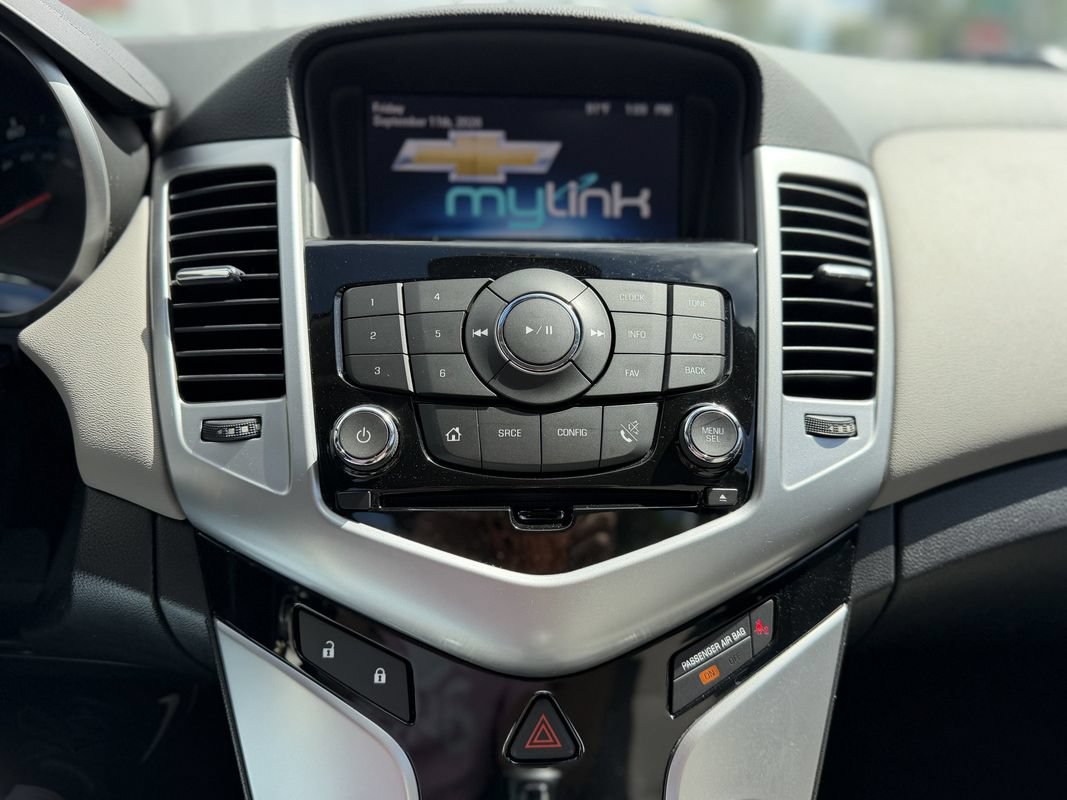 Used 2014 Chevrolet Cruze LT FWD image 20