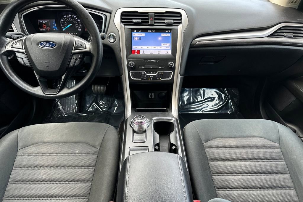 Used 2019 Ford Fusion SE image 14