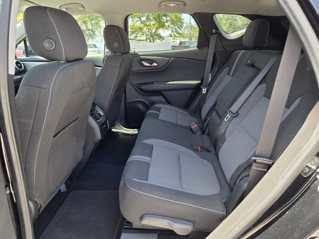 Used 2025 Chevrolet Blazer LT FWD image 14