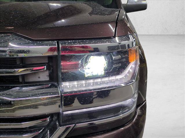 Used 2016 Chevrolet Silverado 1500 High Country w/ High Country Premium Package AWD/4WD image 9