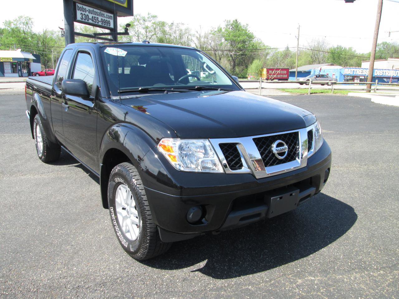 Used 2015 Nissan Frontier SV AWD/4WD image 1