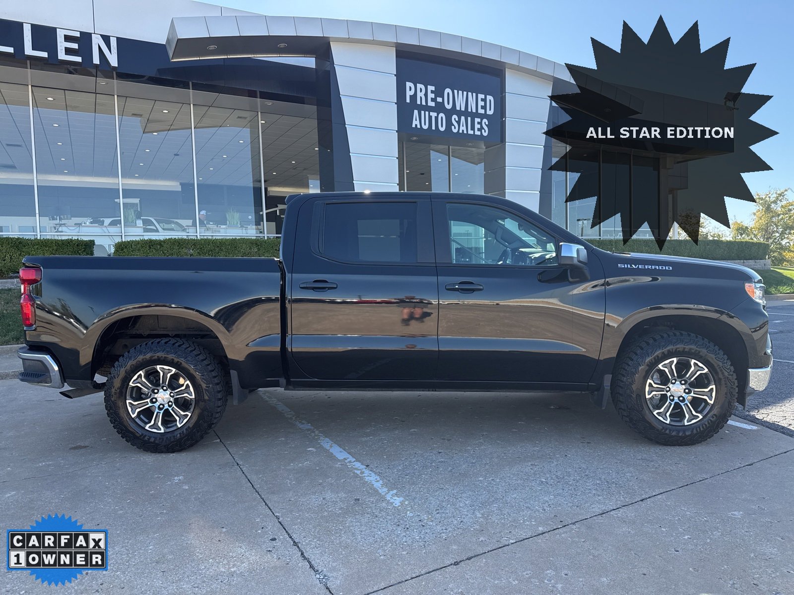 Used 2025 Chevrolet Silverado 1500 LT image 2