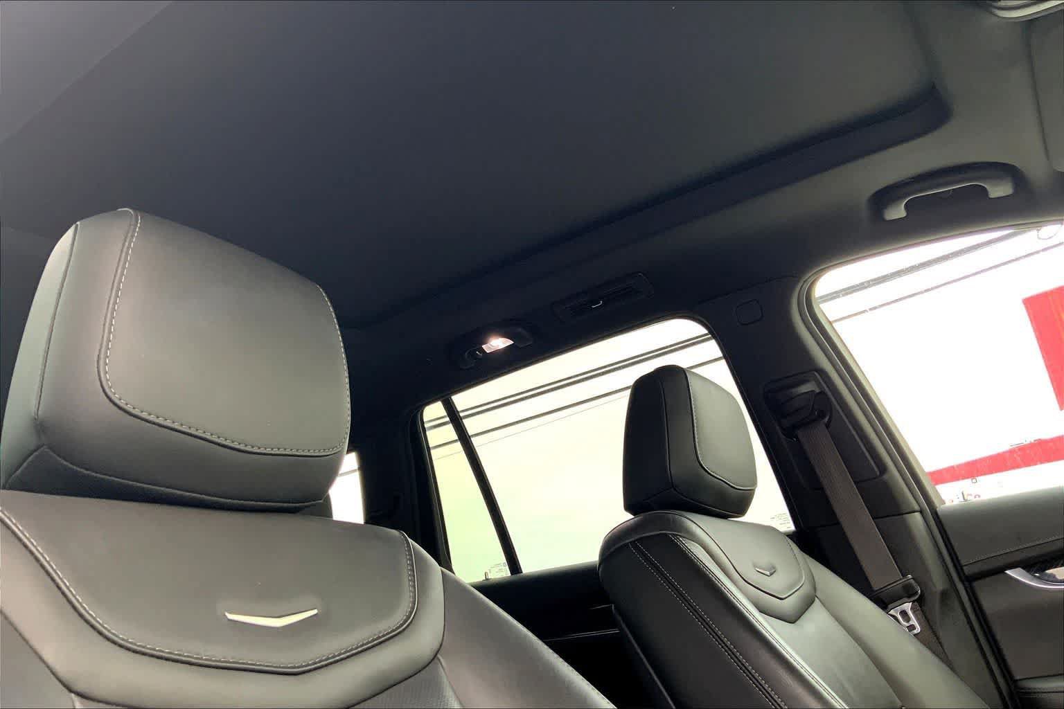 Used 2024 Cadillac XT6 Premium Luxury FWD image 30