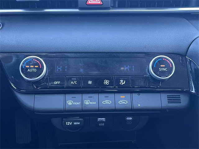 Certified 2025 Hyundai Elantra Blue image 12