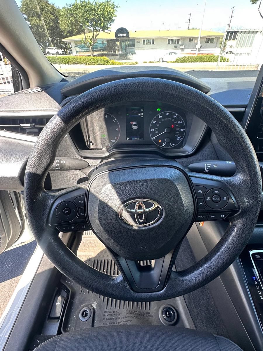 Used 2023 Toyota Corolla LE FWD image 8