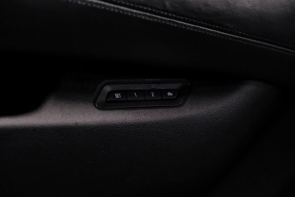 Used 2016 Cadillac Escalade Platinum RWD image 55