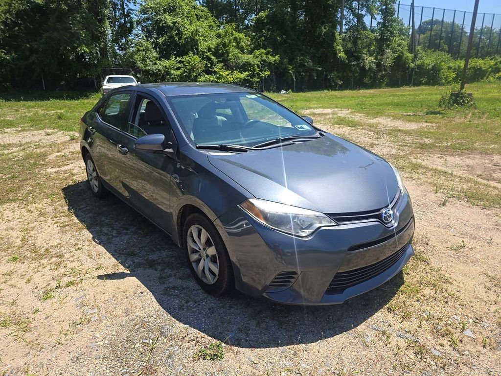 Used 2016 Toyota Corolla LE FWD image 1