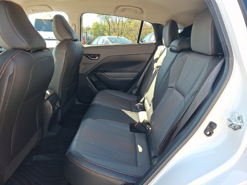 Used 2024 Subaru Crosstrek 2.5i Limited w/ Crosstrek Mirror Package AWD/4WD image 11