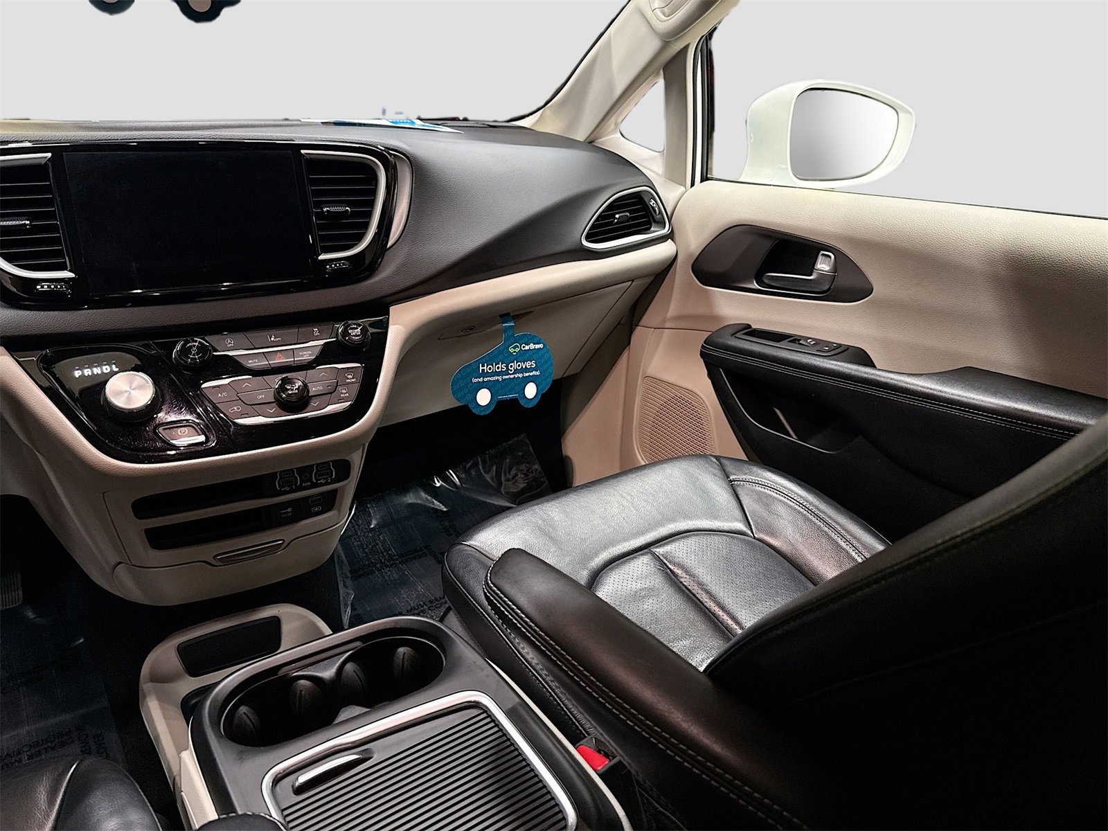 Used 2022 Chrysler Pacifica Touring-L image 21