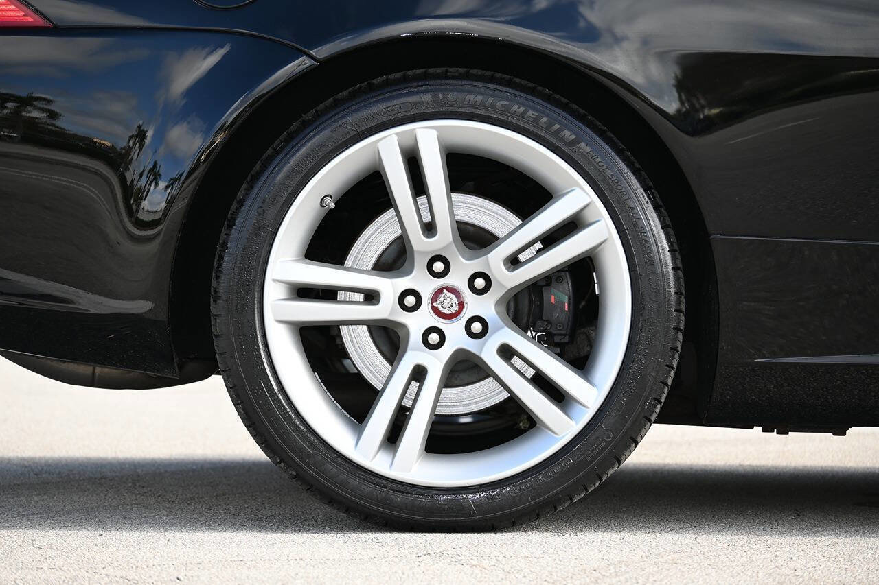 Used 2007 Jaguar XKR R image 35