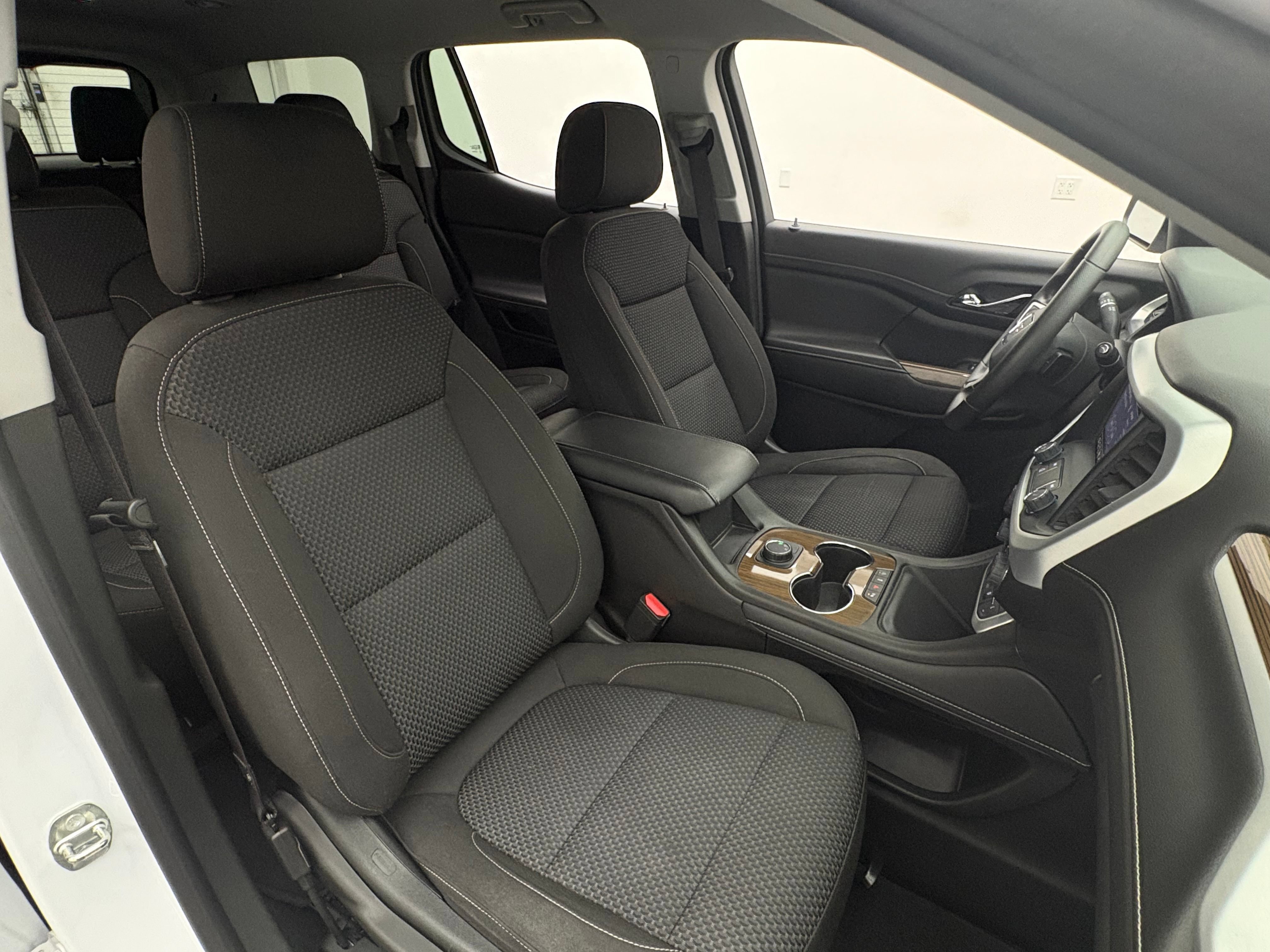 Used 2023 GMC Acadia SLE FWD image 31