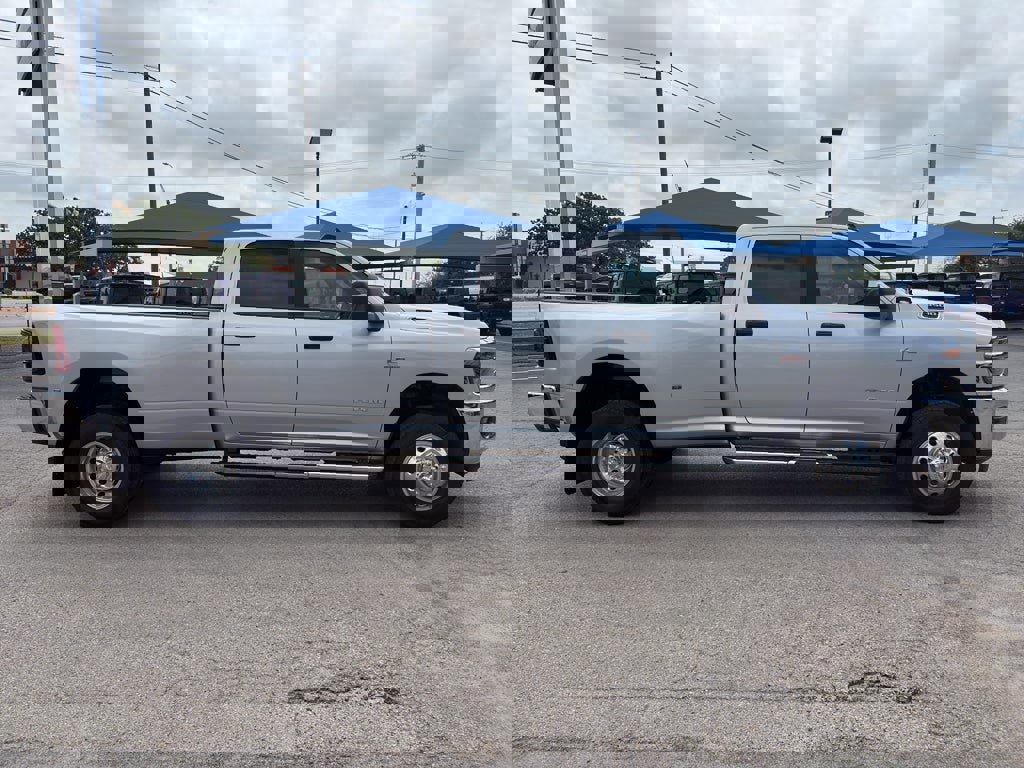 New 2026 RAM 3500 Lone Star image 4