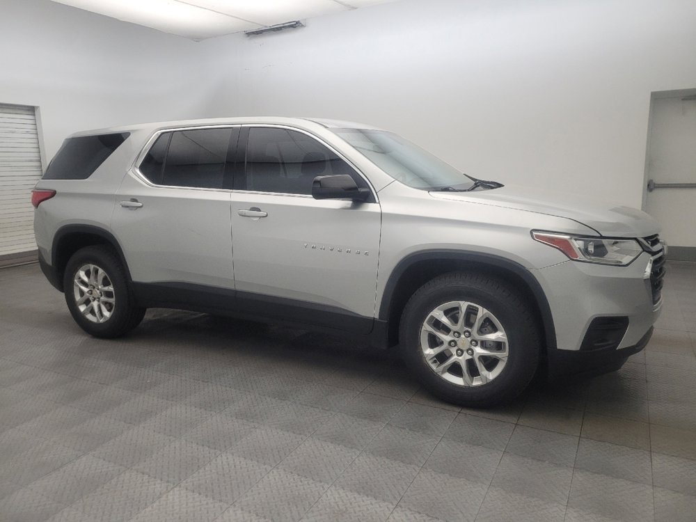 Used 2021 Chevrolet Traverse LS FWD image 11