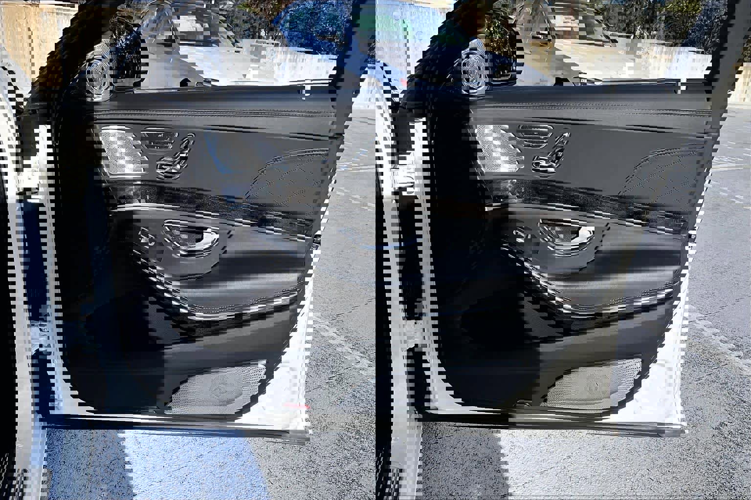 Used 2018 Mercedes-Benz Maybach S 650 image 23