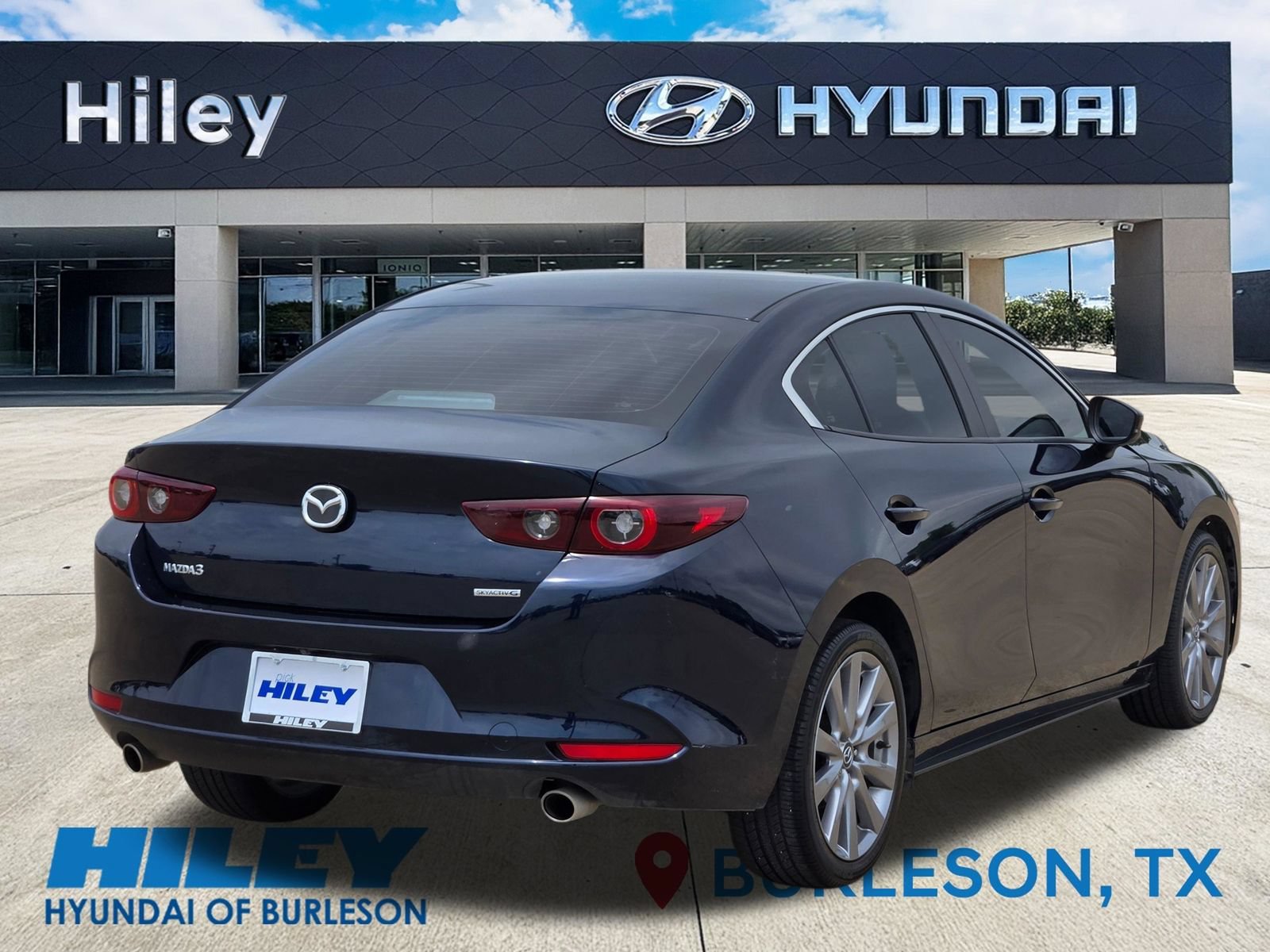 Used 2023 MAZDA MAZDA3 s FWD image 4