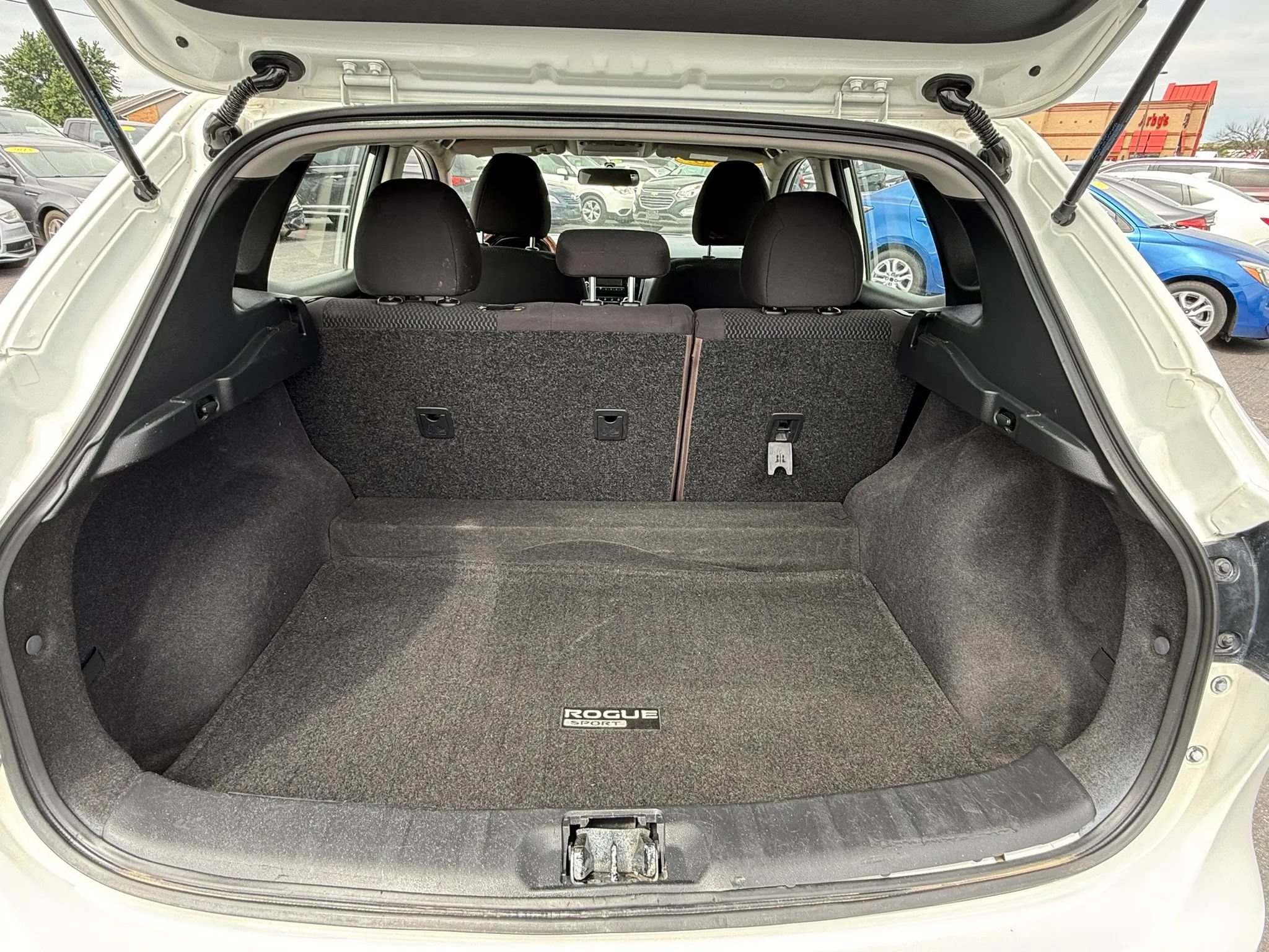 Used 2018 Nissan Rogue Sport S AWD/4WD image 6
