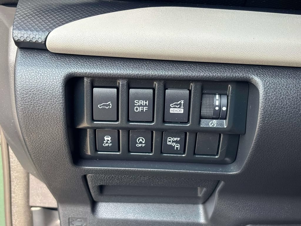 Used 2024 Subaru Forester Limited AWD/4WD image 23